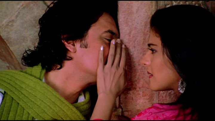 1 1 слепая любовь. Каджол и Амир слепая любовь 2006. Слепая любовь - Chand Sifarish. Слепая любовь 2 индийский.