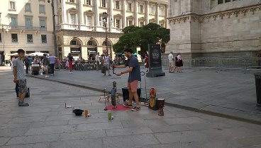 Piazza del Duomo Милан...