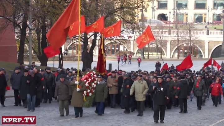 Г.А.Зюганов- 'Под красным знаменем мы добились побед!'