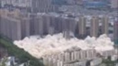 На юге Китая взорвали 15 небоскрёбов одновременно