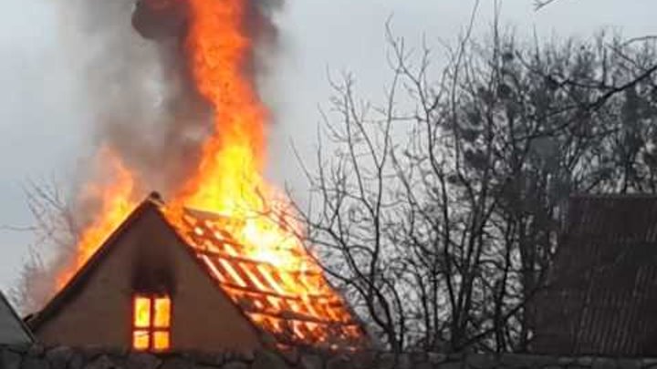 Пожар в доме на улице Черняховского. Частный из кирпича сгоревший дом. Пожар на ул Черняховского сейчас. Какой дом горел на улице Черняховского. Горел дом черняховского