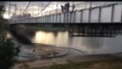 В Пензе подростки поджигали себя и прыгали с моста