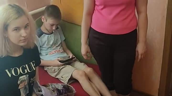 Снято на телефон  помощь ребенкуинвалиду из Донецка  Пищажизни Донецк