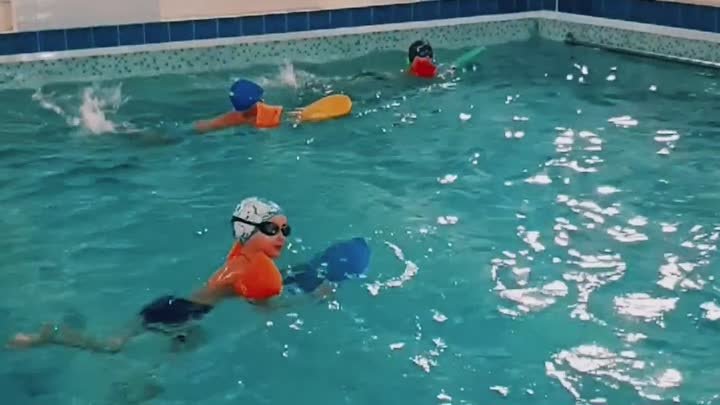 Птенчики рулят! 🐦🚘 Лодочки плывут!⛵ Плавание для детей 5-6 лет. Си ...