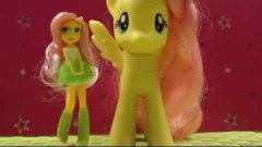 Фигурка My Little Pony Equestria girls в киндер сюрприз (Рас...