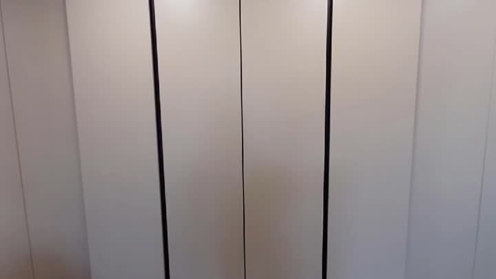 Встроенный шкаф без ручек