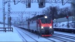 Электровоз ЭП20-044 с поездом №031 «Лев Толстой» (RIC)