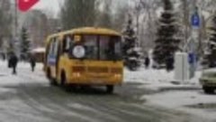 Школы Самарской области получили 70 автобусов.mp4