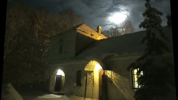 Зимняя ночь в Святогорском монастыре