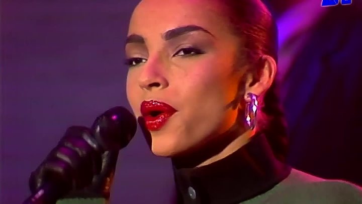 Шаде клипы. Sade певица 1984. Шаде Британская певица smooth Operator. Шаде Британская певица сейчас. Шаде 2022 концерт.