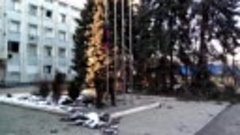 Поднятие флага ДНР в освобожденной Волновахе.