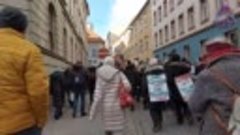 Live: Demo mit Dr. Maria Hubmer-Mogg in Graz | Aperio Media