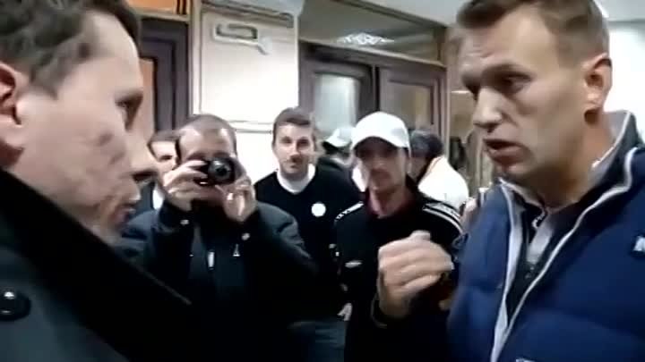Отец навального на похоронах. Родители Навального. Навальный Петушки. Родители Алексея Навального.