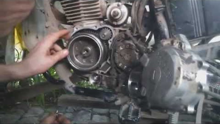 Как снять крышку генератора на питбайке Как снять крышку генератора на питбайке