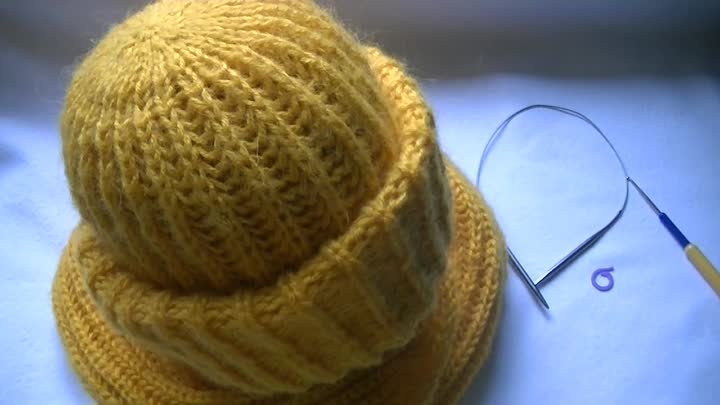 Вязание шапки английской резинкой по кругу (на круговых спицах).Knit ...