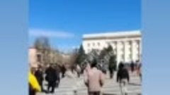 Херсон Украина 🇺🇦 Мирную демонстрацию расстреляли русские ...