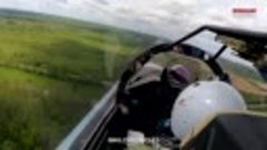 Российские истребители Су-30 на боевом задании. Видео из каб...