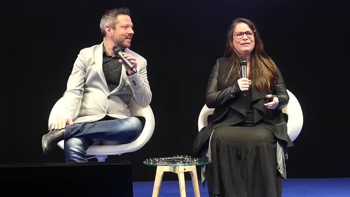 Paris Fan Festival 2022 - Q&A Holly Marie Combs