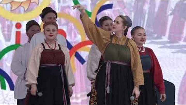 Концерт ансамбля «Цветень» на русском празднике «Каравон» в Татарстане