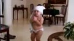 Малышка танцует Арабский танец