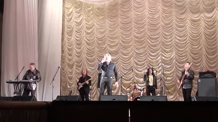 Группа Валентина Бадьярова Int. Концерт в г.Волжском. 1часть-(480p)