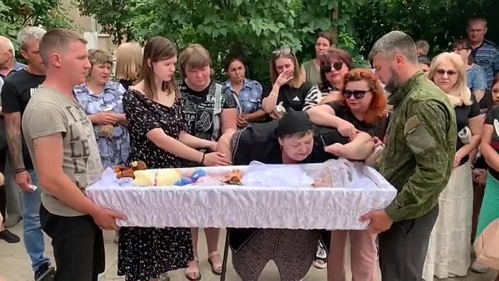 Похороны девочек в тольятти фото 08.10 2024 Похороны девочек в тольятти фото 08.10 2024