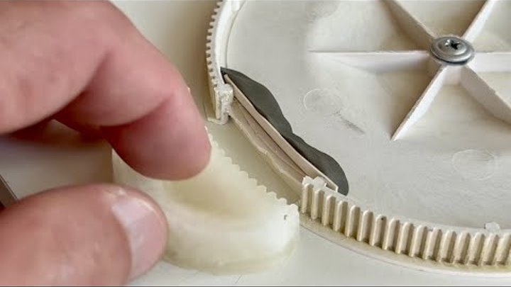 Как снять пластиковую шестерню Как снять пластиковую шестерню