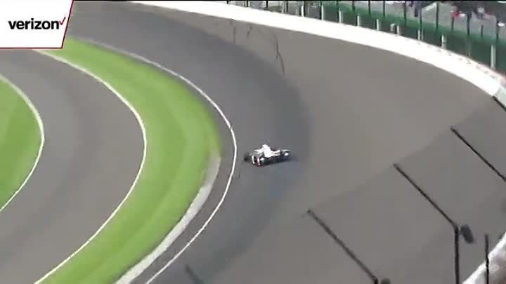 Видео аварии на скорости 370 км/ч. Пилот гонки Indy 500 Себастьен Бу ...