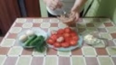 Помидоры под шубой. Очень вкусно и просто.