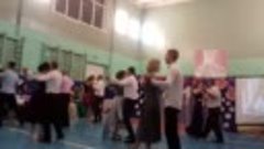 Танец с родителями выпуснеков школа 40 гомель