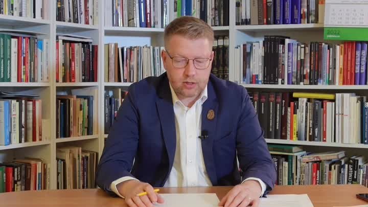 Николай Рыбаков читает имена жертв Большого террора
