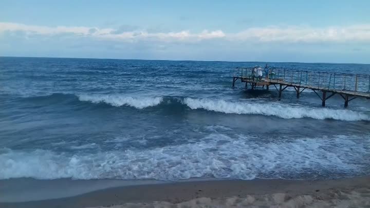 Сегодня были волны и ветер) 17.08.17г.