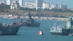 залп с корабля на день ВМФ Севастополь