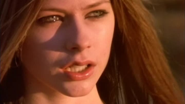 Avril_Lavigne_-_Mobile_(unreleased_Music_Video_2002)_www.avril.ru