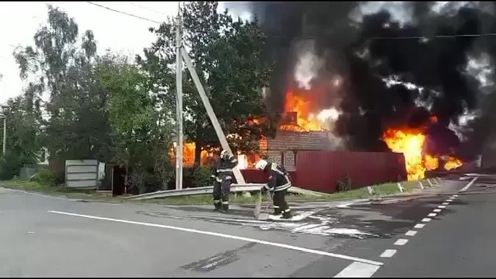 Туношна авария с бензовозом. ДТП Ярославль август 2022. Авария в Ярославле с бензовозом. ДТП под Ярославлем 30.08.2022.