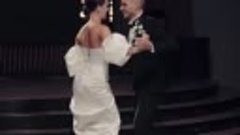 Класс! Макс и Эльза танцуют бачата в день свадьбы