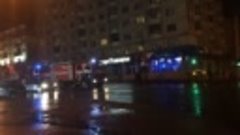 Полное видео того, как танки на параде не пропустили пожарны...