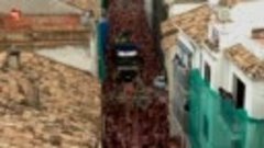 Фестиваль La Tomatina в Испании_ видеотрансляция помидорной ...