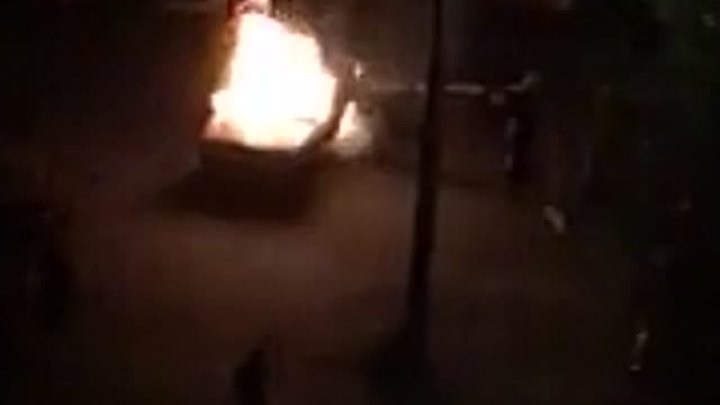 подожгли авто на Косухина.Курск
