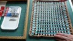 Плетение ковриков из лоскутков на рамке с гвоздиками