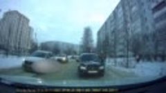 &quot;В Казани на улице Кул Гали женщина бросила свой автомобиль ...