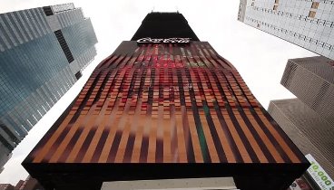 First 3D robotic billboard in Times Square