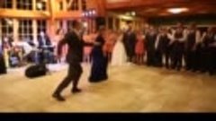 Танец жениха с тёщей – ГОСТИ В ШОКЕ!!!