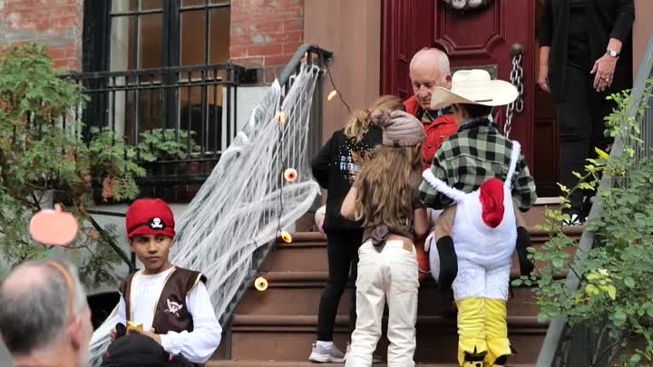 Хэллоуин-парад в Нью-Йорке. Самое милое и доброе мероприятие этого г ...