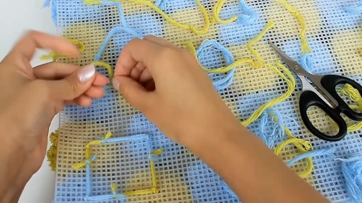 Коврик из помпонов_DIY Pom Pom Rug