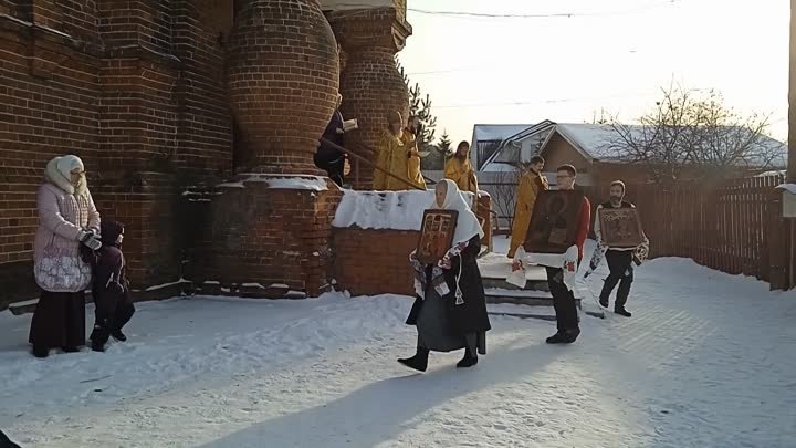 Крестный ход на престольный праздник Введения в храм Пресвятой Богор ...