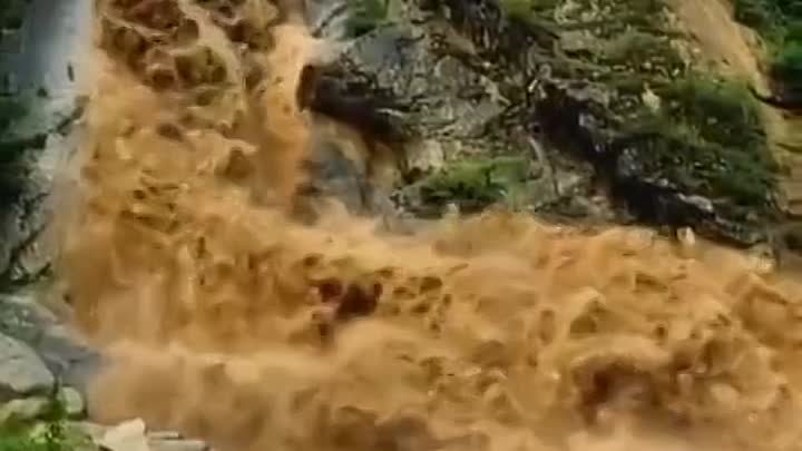 Дагестан Табасаранский район Ханагский водопад  (720p).mp4