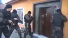 Смешное видео Спецназ выбивает дверь Прикол