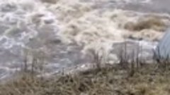 Видео2 от Витман В.Э.: Варваринский мост 7 апреля 2018