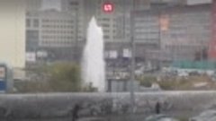 Огромный фонтан в центре Москвы